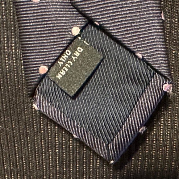 AUTHENTIC MATTABISCH NAPOLI 100% SILK NECKTIE TIE NAVY PINK DOTS - Picture 5 of 5